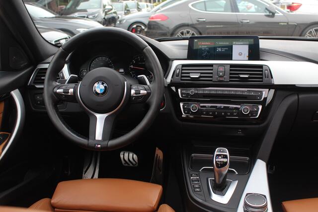 BMW 3-SERIE Touring 330i M Sport Edition / M Performance / Trekhaak / Panoramadak / 360Camera / Leder / 19'' / Head-up / Navigatie / Harman Kardon / Stoelverwarming / DAB / Cruise Control