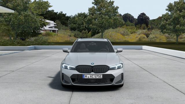 BMW 3-SERIE Touring 330e High Executive M Sport Automaat / Panoramadak / Trekhaak / Sportstoelen / Adaptieve LED / Active Cruise Control / Parking Assistant Plus / Comfort Access /