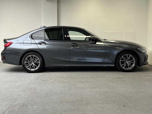 BMW 3-SERIE 320i High Executive | TREKHAAK | H&K | ACC | HEAD-UP |