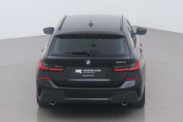 BMW 3-SERIE 330e M-Sport | ACC | Elek. Achterklep | Stoelverwarming | PDC V+A | Stoelverlengers