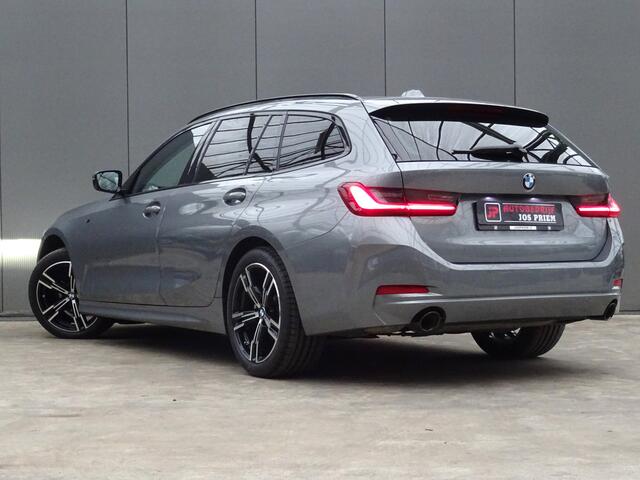 BMW 3-SERIE Touring 318i * PANORAMADAK * LEER * CARPLAY !!