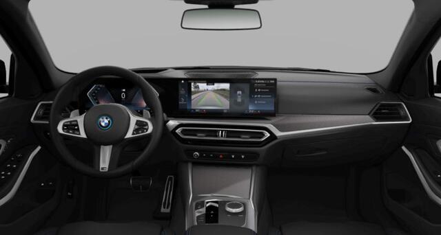 BMW 3-SERIE Touring 330e xDrive M Sport Pro - Panoramadak - Parking/Driving Assistant - Hifi - Active Cruise Control - Comfort Access - Elektrisch verwarmde/verstelbare stoelen - Getinte ruiten - Zonneschermen -