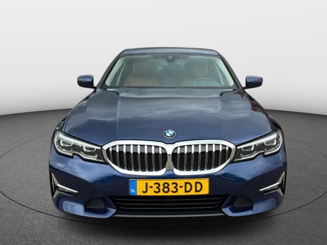 BMW 3-SERIE 318i High Executive Edition Aut [ Park assist Camera Safetypack
