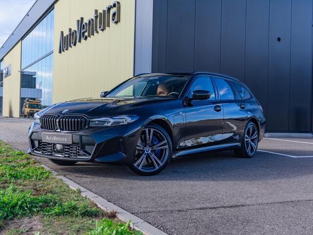 BMW 3-SERIE Touring 330e Trekhaak | Schuif-/kantel dak | Adapt. Cruise | Stoelverwarming | Harman Kardon | 360 Camera