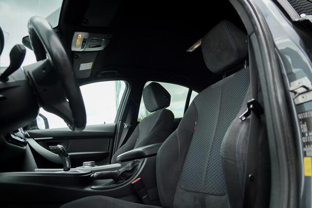 BMW 3-SERIE 330e Centennial Executive / M-Sport / Navi / LED