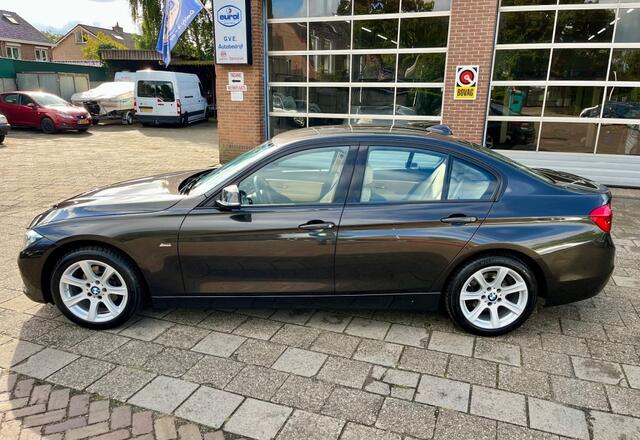 BMW 3-SERIE 318I EDITION LU.L EXEC.
