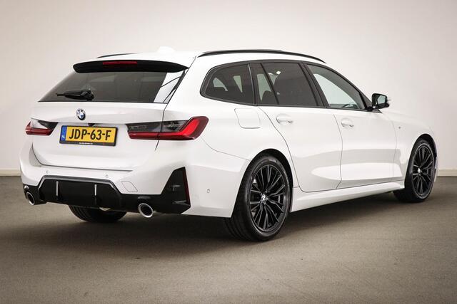 BMW 3-SERIE Touring 320i M-Sport | PANORAMADAK | ENTERTAINMENT / COMFORT / TREKHAAK- PACK