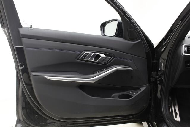 BMW 3-SERIE Touring 330e xDrive M-Sport | Camera | Hifi | Curved Display |