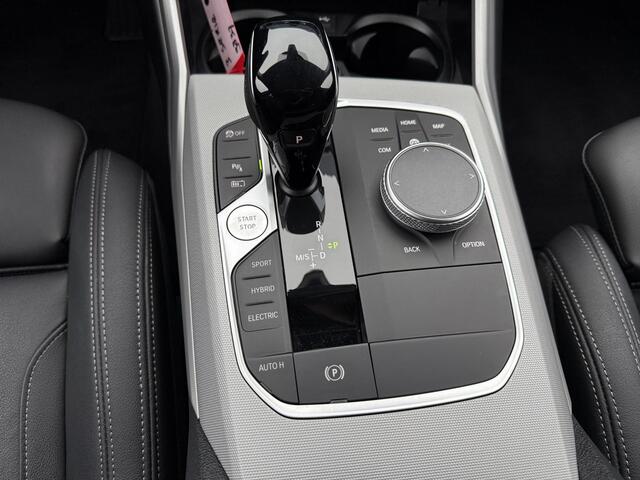 BMW 3-SERIE Touring 320e Business Edition Plus