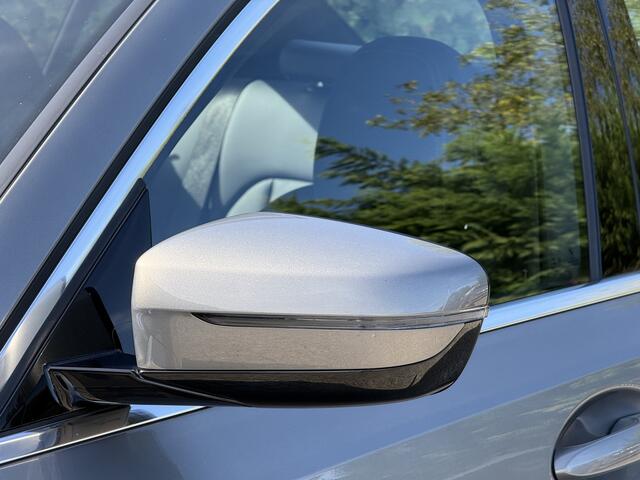 BMW 3-SERIE Sedan 318i Business Ed. | Luxury Line | Camera | 18'' | Stoelverw. | HiFi