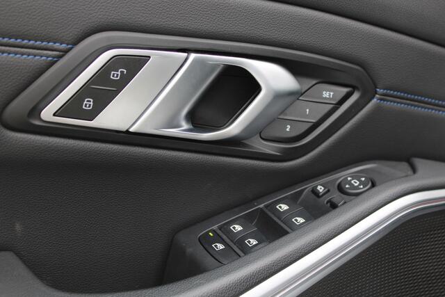 BMW 3-SERIE Touring 330e High Executive M SPORT SHADOW ACC MEMORY HEAD-UP CAMERA KEY-LESS AMBIENT CARPLAY