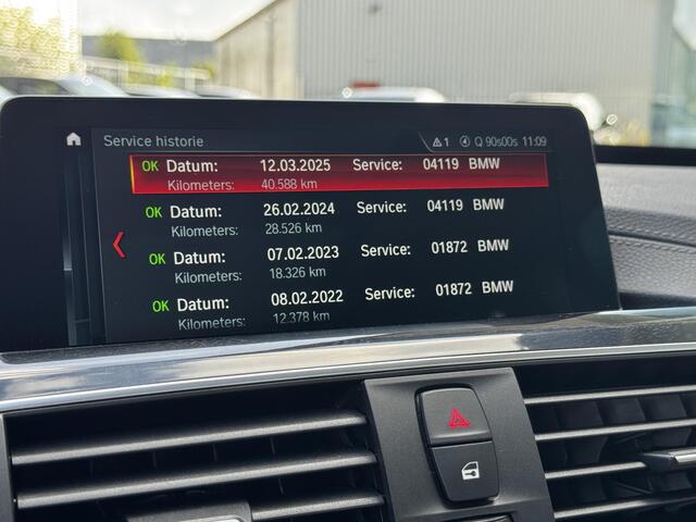 BMW 3-SERIE 320i xDrive High Executive