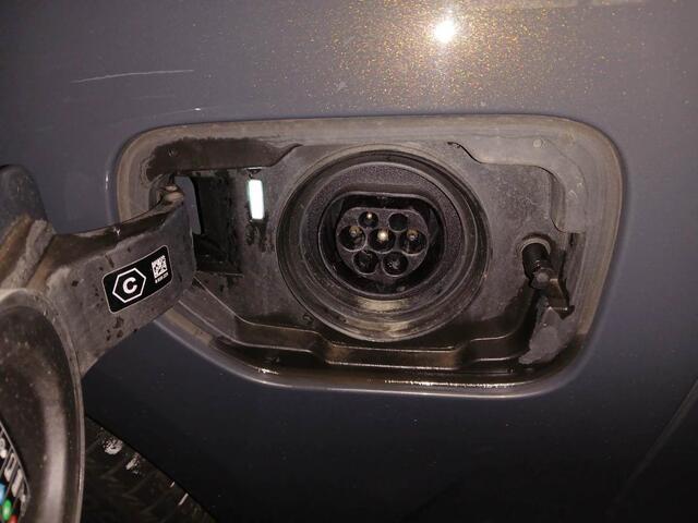 BMW 3-SERIE 330e Touring | Harman Kardon | Head-Up | Active Cruise Controle | Laser | Stoelverwarming | Individual Metallic