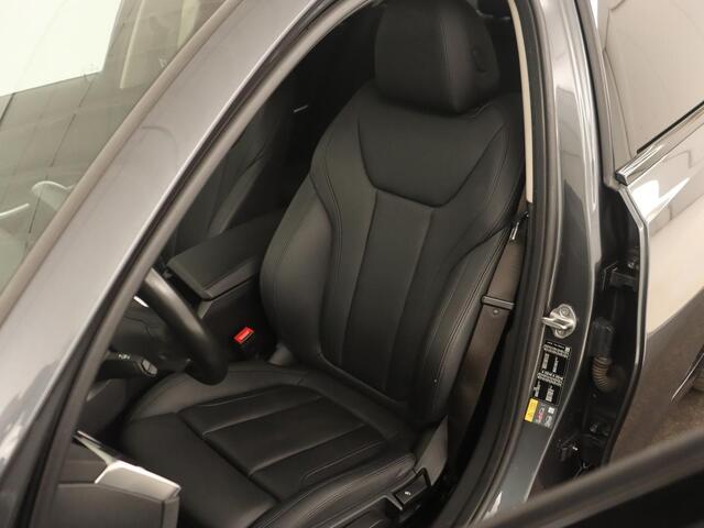 BMW 3-SERIE 320e Sport Line | Leder | Stoelverwarming | Camera | Sportstoelen | Live Cockpit | Carplay | Navigatie | Parkeerhulp | Climate control