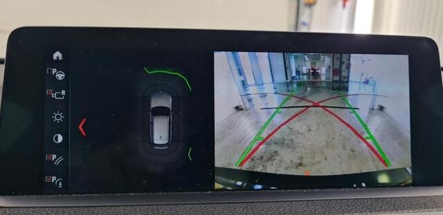 BMW 3-SERIE Touring 318i M Sport Automaat Corporate / Panoramadak / Leder-sport / Pdc.+Camera / Navigatie / M-Sport plus - Parking - Media Pack