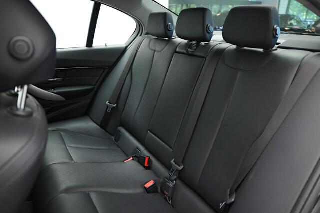 BMW 3-SERIE 330e iPerformance Sport |Schuifdak|Leder|HUD|Navi|