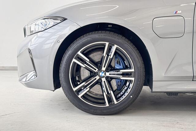 BMW 3-SERIE Touring 330e xDrive Innovation Pack M Sportpakket Aut.