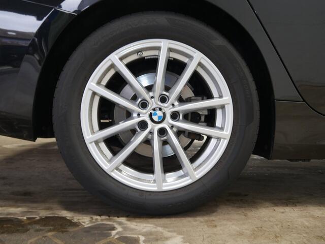 BMW 3-SERIE Touring 320d | Elek. Trekhaak | Standkachel | Driving Assistant Professional | Elek. Verst. Sportstoelen met Memory | Camera