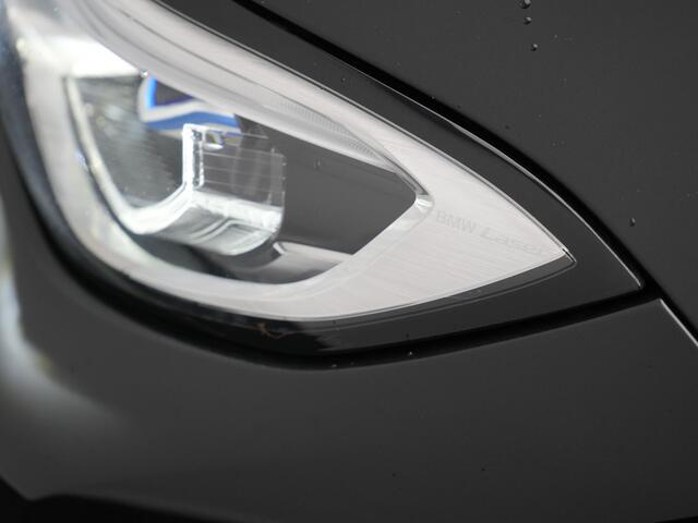 BMW 3-SERIE Touring 330e M Sport Plug In Hybrid 292pk Dealer O.H PHEV | Trekhaak Af Fabriek | Adaptive Onderstel | Adaptive Cruise | Laser LED | Sportstoelen Verwarmd | Sfeerverlichting | Apple Carplay | Camera | Virtual | Navigatie | DAB |