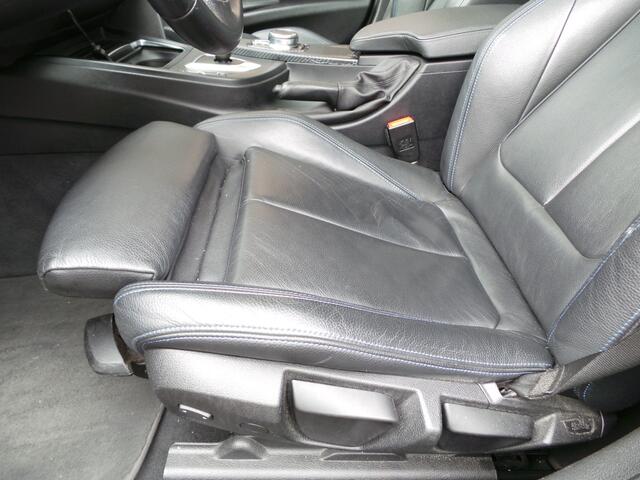 BMW 3-SERIE 318i Exe Aut. M-Pakket Schuif-/kanteldak NAP Gr-Navi,Leer,19"Lmv,Stoelverw,Enz Enz