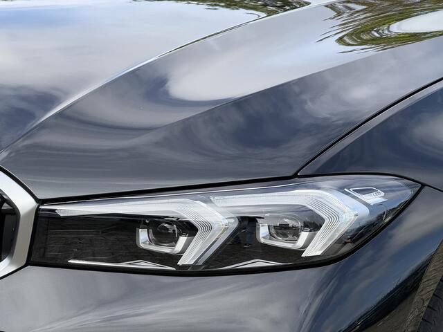 BMW 3-SERIE Touring 330e | M-Sport | Panorama | Camera | Getint Glas | HiFi | Elek. Trekhaak