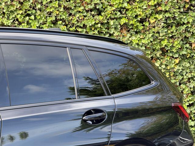 BMW 3-SERIE Touring 330e | M-Sport | Panorama | Camera | Getint Glas | HiFi | Elek. Trekhaak