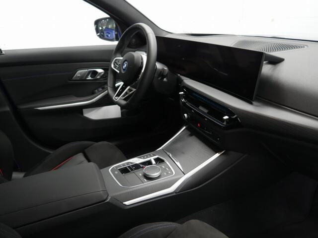 BMW 3-SERIE Touring 330e xDrive M-Sport Pro | 19" | Panorama | Harman Kardon | CoPilot | Trekhaak