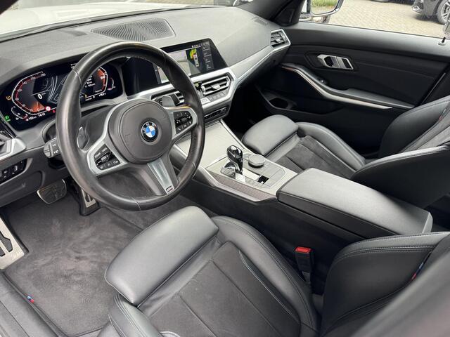 BMW 3-SERIE 320i High Executive