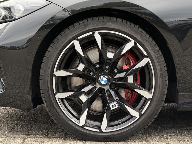 BMW 3-SERIE Touring 330i xDrive | M-Sport Pro | 19'' | Elek. Trekhaak | Panorama