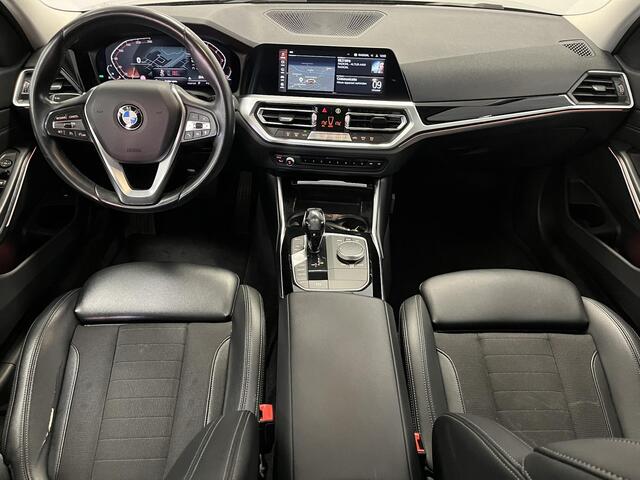 BMW 3-SERIE Touring 320i Sport Line Executive | ORG.NL | LEDER | CARPLAY |