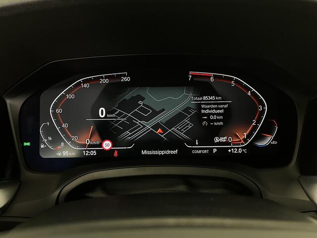 BMW 3-SERIE Touring 320i Sport Line Executive | ORG.NL | LEDER | CARPLAY |