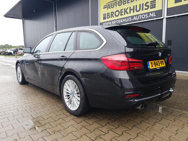 BMW 3-SERIE Touring 318i Centennial High Executive LUXURY