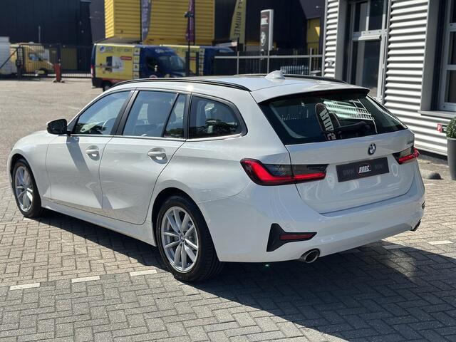 BMW 3-SERIE Touring 330i High Executive Edition