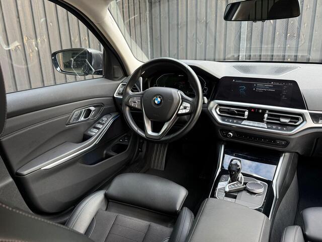BMW 3-SERIE Touring 330e