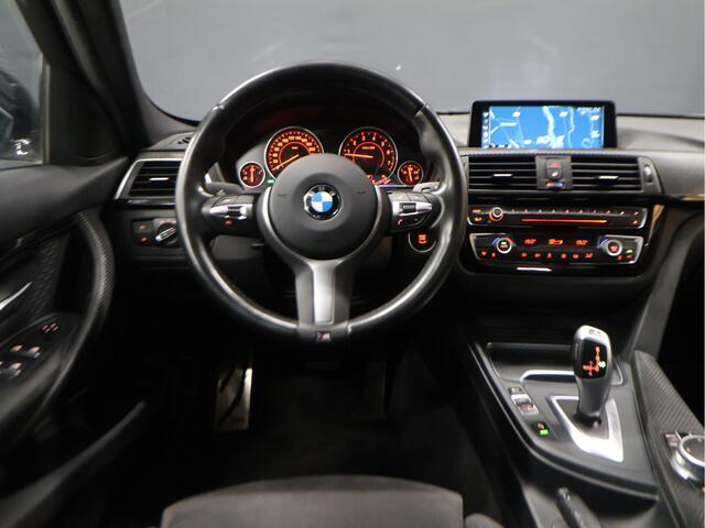 BMW 3-SERIE 330i Centennial Executive M Sport [GROOT NAVIGATIE, TREKHAAK, ALCANTARA SPORTSTOELEN, SPORTSTUUR, PDC V+A, BLUETOOTH, CLIMATE CONTROL, NIEUWSTAAT]
