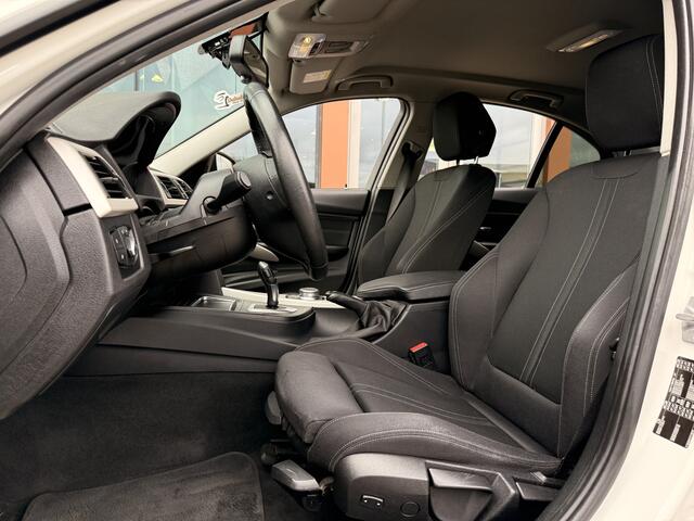 BMW 3-SERIE 318i | LED | VIRTUAL COCKPIT | Sportstoelen