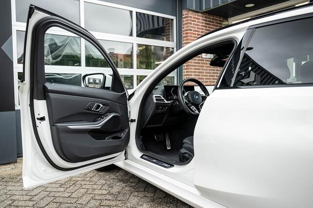 BMW 3-SERIE 330 330e xDrive M Sport LCI | Facelift | Shadow | Trekhaak | Widescreen | Hifi | Camera | 18' inch |