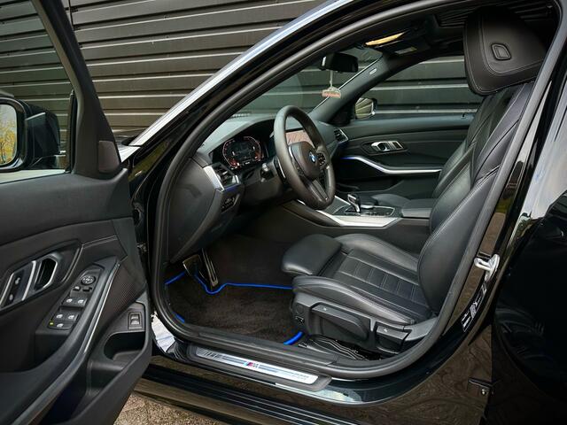 BMW 3-SERIE 330i M-SPORT PANO|HEADUP|BLINDSPOT|HiFi|CAMERA