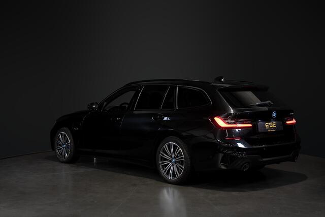 BMW 3-SERIE Touring 330e M-Sport | Pano | Trekhaak | 360 camera