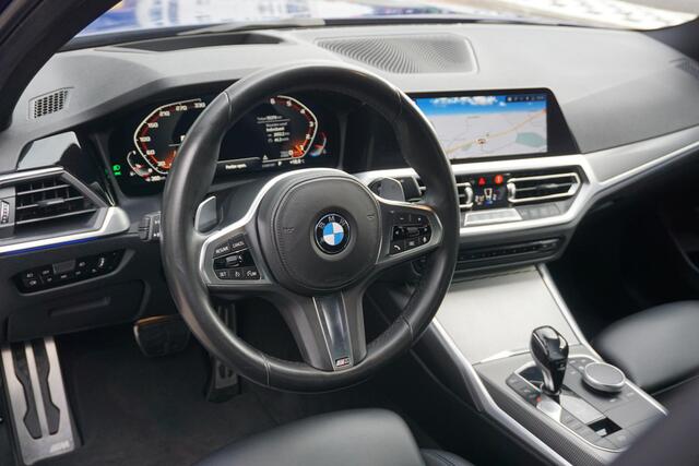 BMW 3-SERIE 320i Executive Edition | M pakket | H&K | Trekhaak