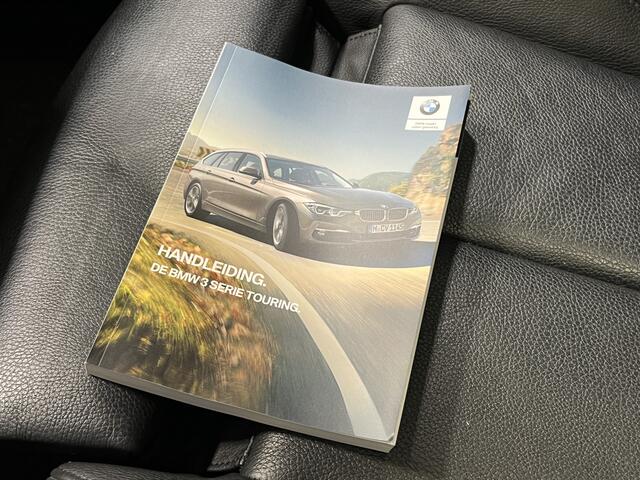 BMW 3-SERIE Touring 320i Edition M Sport Shadow High Executive | Navigatie | LM Velgen 19" | Elektrisch Glazen Panoramadak | Voorstoelen Verwarmd | Cruise Control | Lederen Bekleding | Airco |