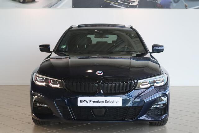 BMW 3-SERIE Touring 320i High Executive Edition | M Sportpakket | Panorama dak | Audio Media Pack | Parking Pack