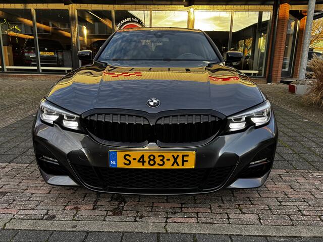 BMW 3-SERIE 330e High Executive M-Sport Leder Apple carplay Sfeerverlichting