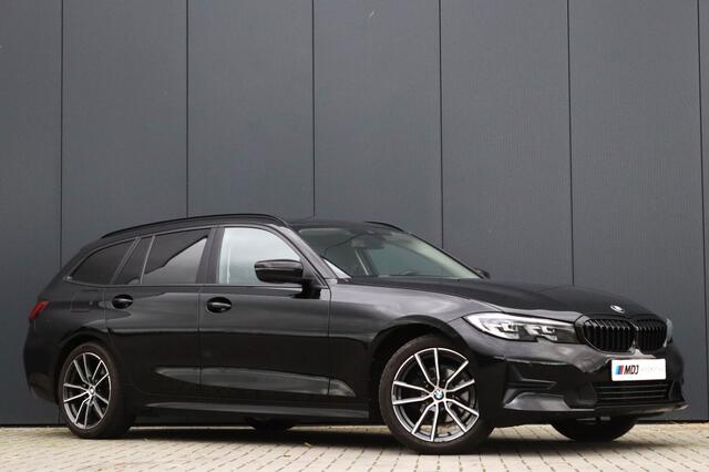 BMW 3-SERIE 318d / 320d Sportstoelen 18inch Carplay Dealer oh. BTW auto