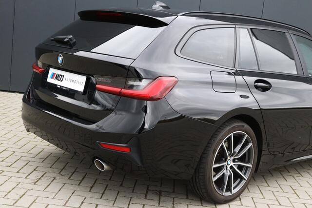 BMW 3-SERIE 318d / 320d Sportstoelen 18inch Carplay Dealer oh. BTW auto