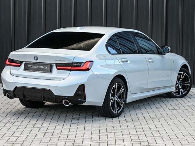 BMW 3-SERIE 330e | M-SPORT | SPORT SEATS | AMBIANCE INTERIEUR | ACTIVE CRUISE | DAB+ | HIFI SOUND | SHADOW-LINE | TREKHAAK | STUURVERWARMING