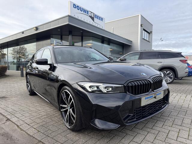 BMW 3-SERIE Touring 318i M Sport Pano-Dak | Trekhaak | Leer | Stoelverw. |