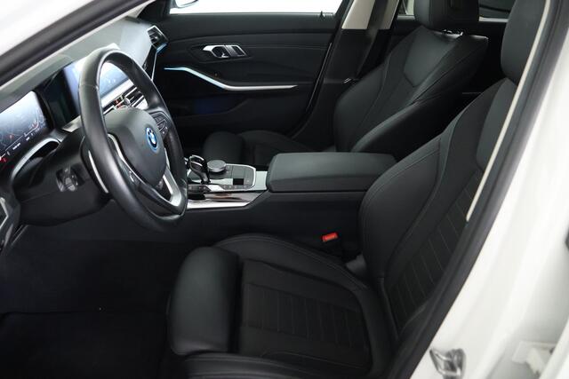 BMW 3-SERIE Touring 320e High Executive / Opendak / Laser LED / ACC / CarPlay / Cam