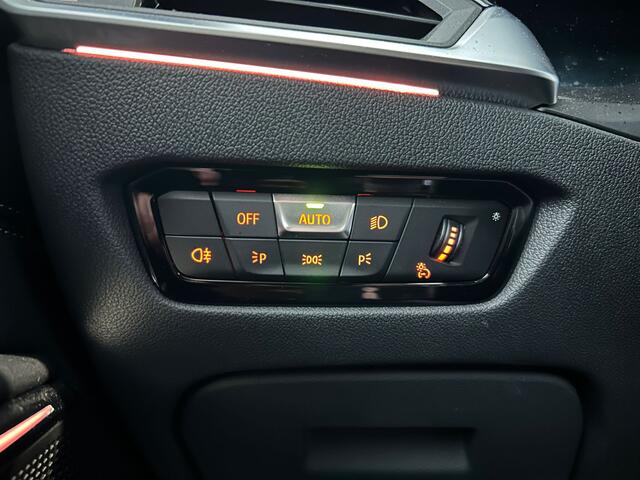 BMW 3-SERIE Touring 320i High Executive