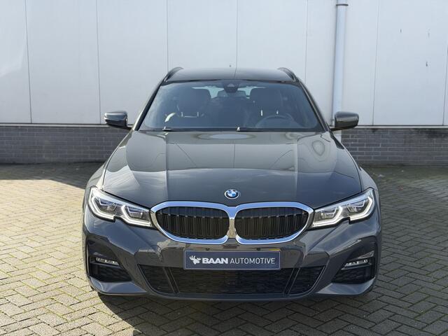 BMW 3-SERIE Touring 330e xDrive M-Sport | Head-up | Trekhaak | Dealer onderhouden